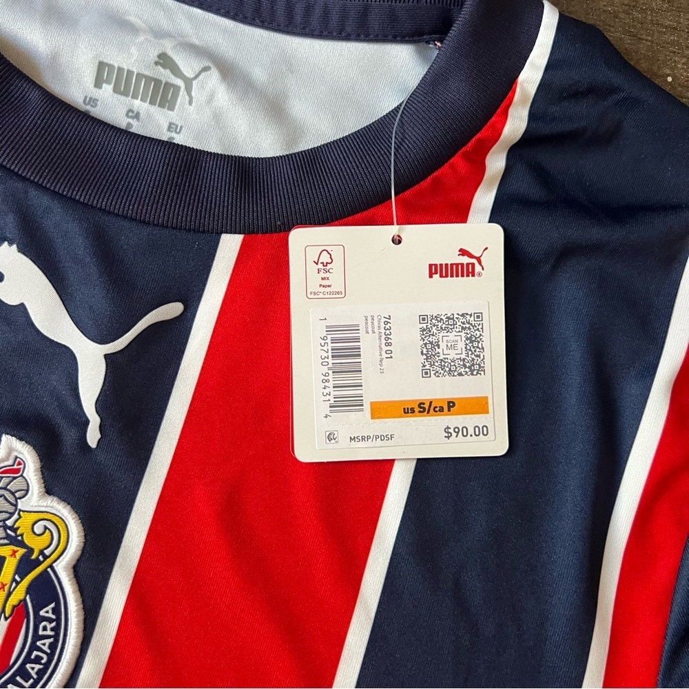 Puma Chivas Men’s Alternative Jersey 22/23 - Picture 4 of 5